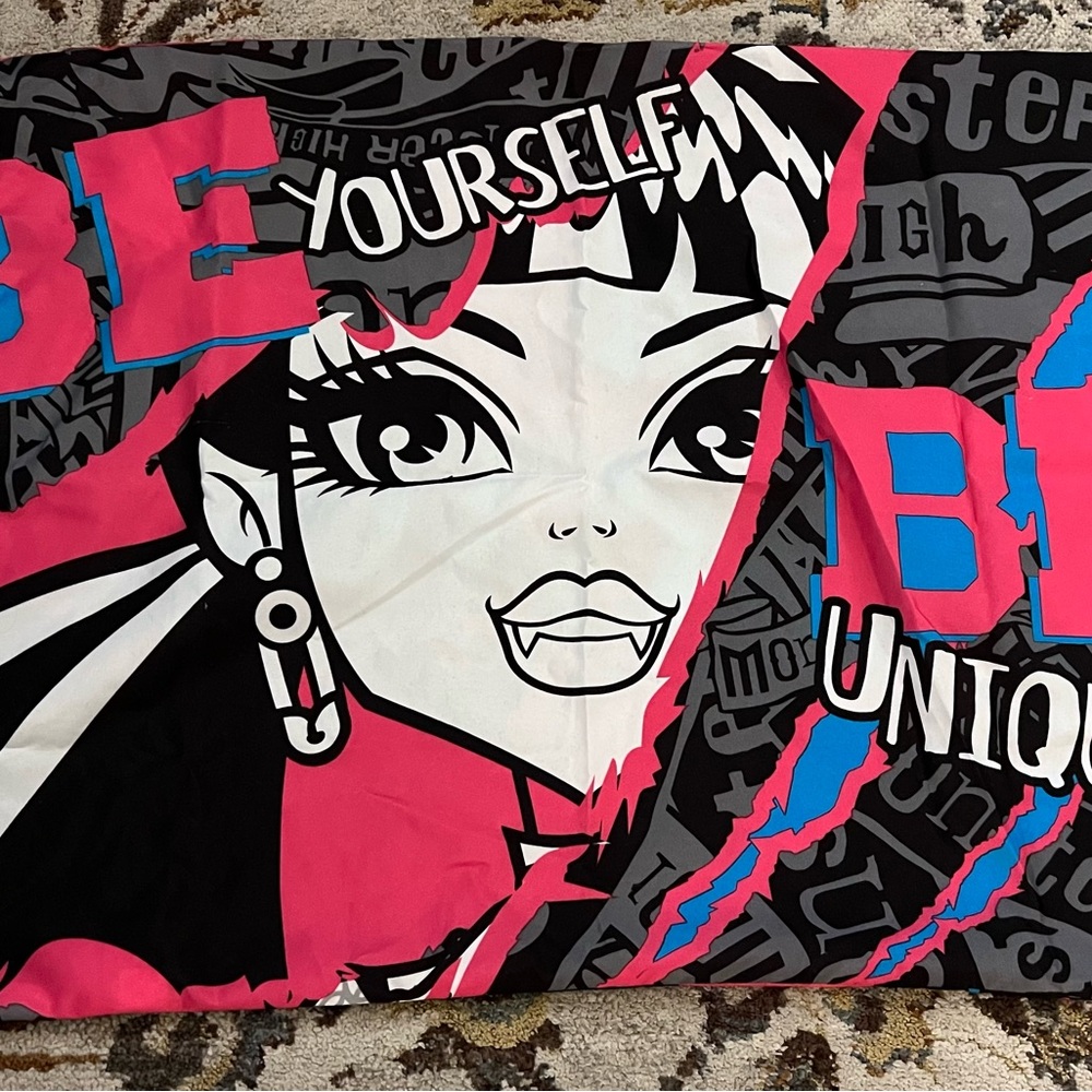 Monster High Vamerina Twin Sheet with Logo
